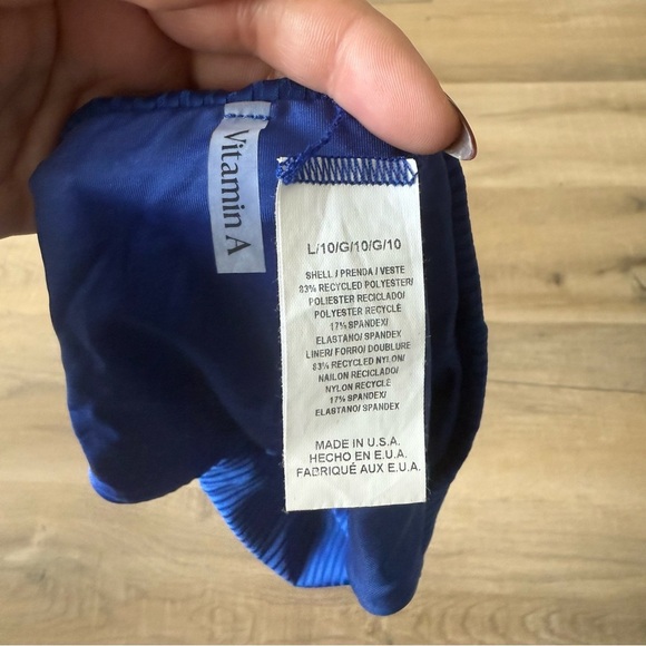 Vitamin A cobalt blue Sienna bikini top and bottoms set - Large - Picture 5 of 5